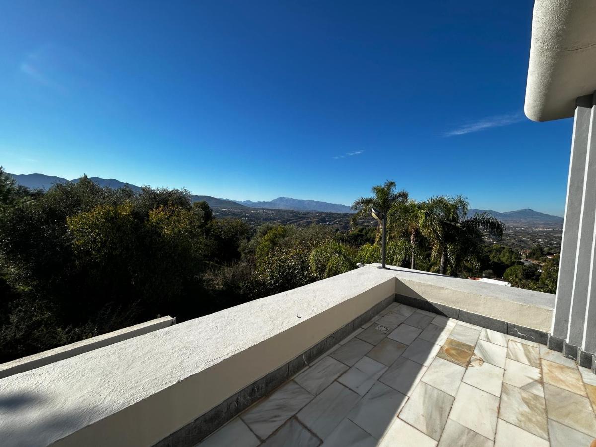 Villa La Paz En Alhaurin El Grande, Malaga Esterno foto